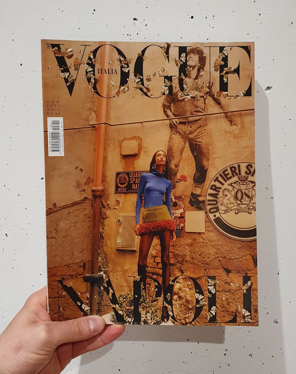vogue italia cover vor weißer wnad