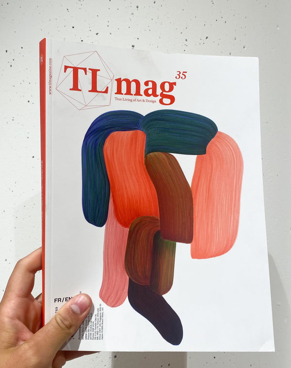 TL mag 35 Cover vor weißer Wand